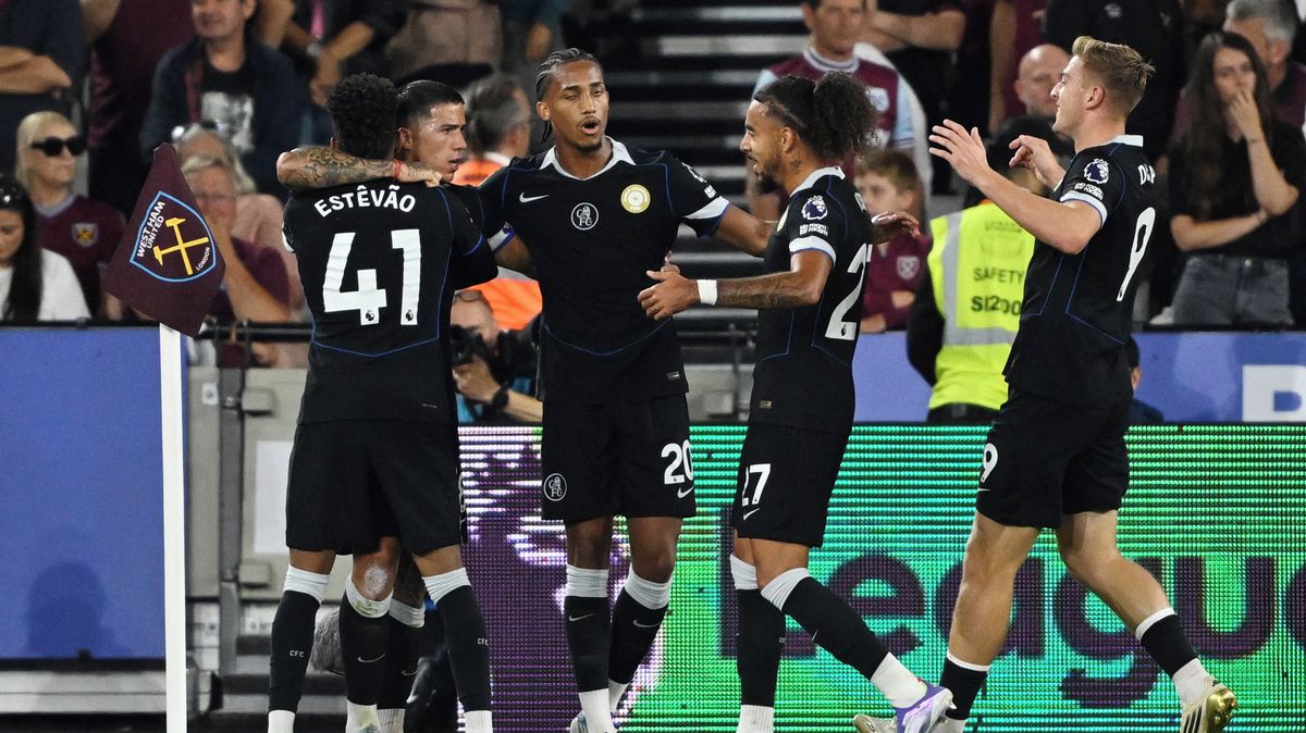 Bídný start West Hamu pokračuje, od Chelsea vyfasoval bůra. Diouf má první asistenci